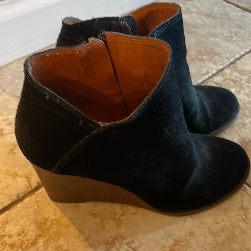 Black suede Lucky brand  booties